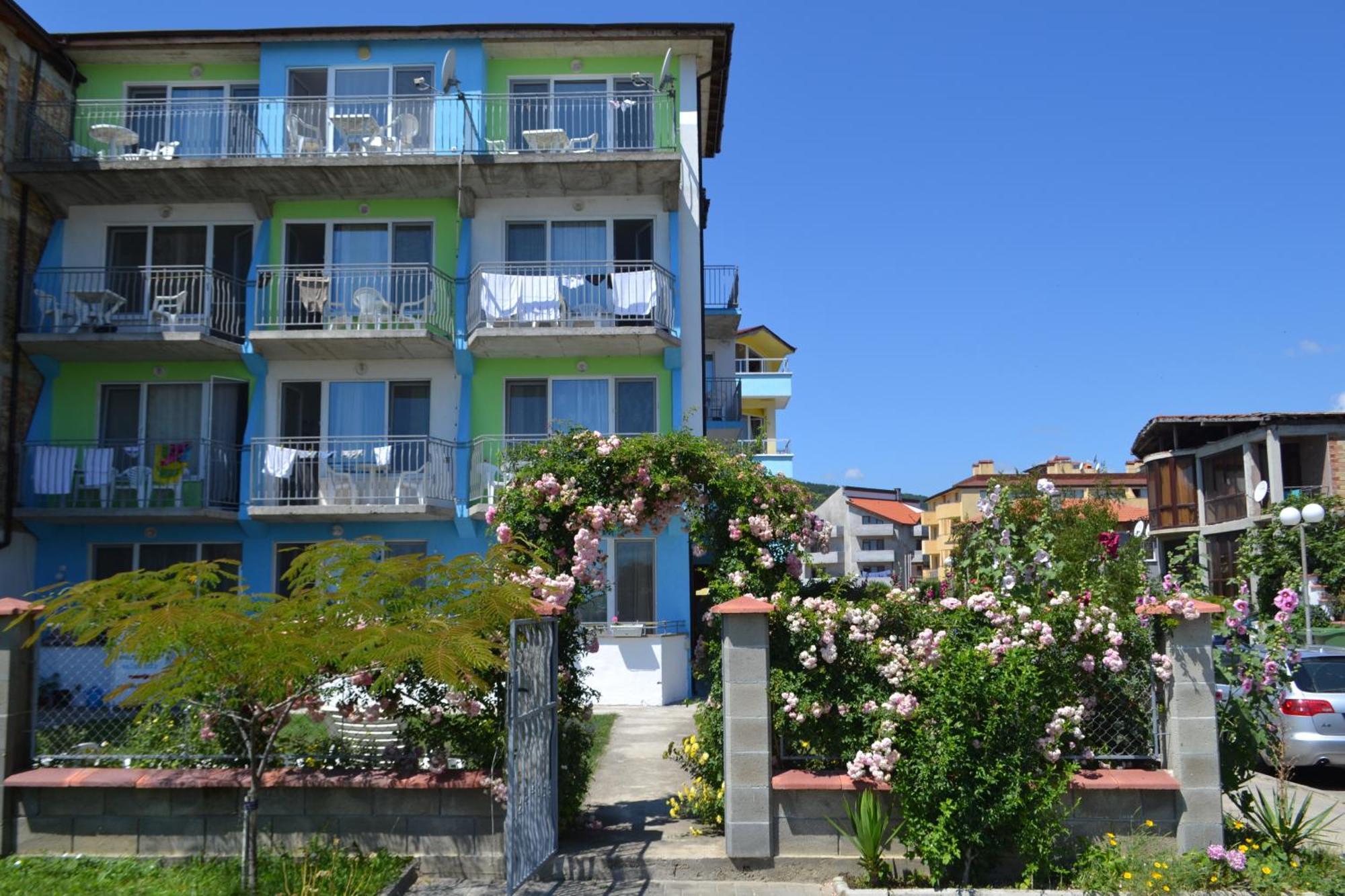 Galina Guest House Obzor Exteriör bild